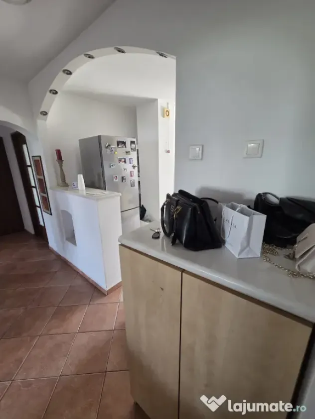Apartament de vânzare