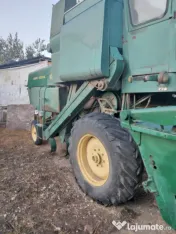 Dezmembrare combina John Deer 630 