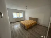 - Apartament 2 cam. transformat in 3 camere, Calarasi 4, mob 