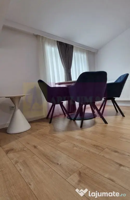 Apartament cu 2 bai si loc de parcare in Sinaia