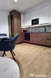 Apartament cu 2 bai si loc de parcare in Sinaia