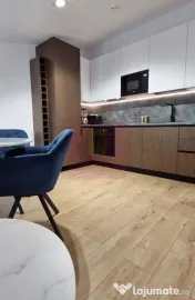 Apartament cu 2 bai si loc de parcare in Sinaia