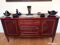 Vând comodă de culoarea ciresului