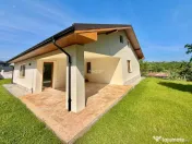Casă individuală cu 4 camere și 2 băi - 1000MP teren, B?