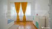 Apartament in vila , 3 camere Zona Centrala cu pivnita , bai 