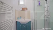 Apartament in vila , 3 camere Zona Centrala cu pivnita , bai 