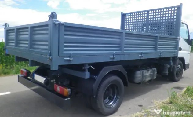 Mitsubishi Canter trilateral basculabil