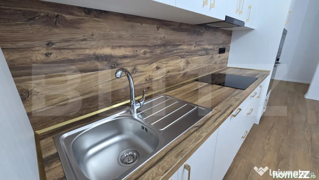 Apartament cu 3 camere, 65 mp, 2 băi și balcon, prima înc - Alba Iulia (Alba)