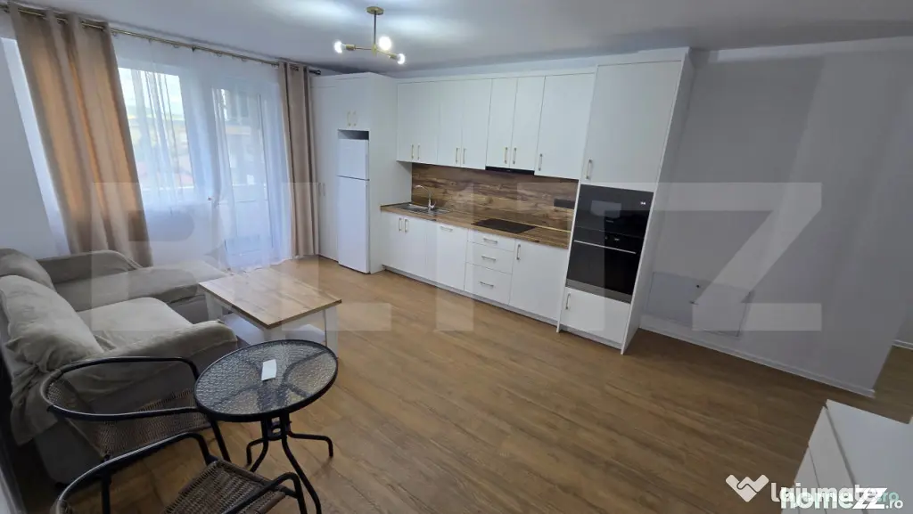 Apartament cu 3 camere, 65 mp, 2 băi și balcon, prima înc - Alba Iulia (Alba)