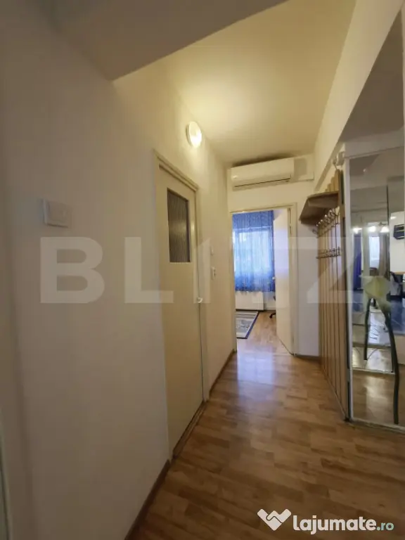 Apartament 3 camere, 66 mp, 2 locuri de parcare, zona Calea