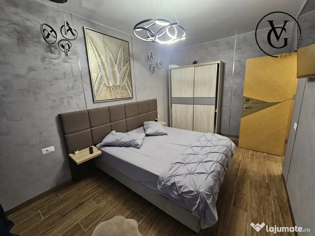 Prima Linie |Vedere laterală la mare | 67m2 Utili Mamaia No
