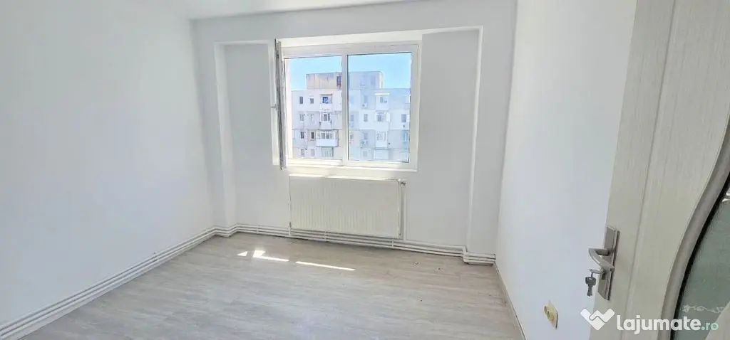 De vanzare apartament cu 2 camere, renovat, etaj9, Viziru...