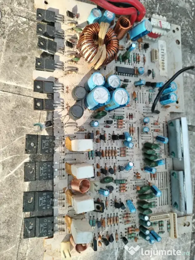 plăci amplificatoare bass auto 12v