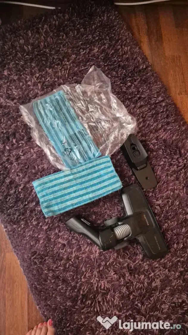 Aspirator Philips vertical fără fir