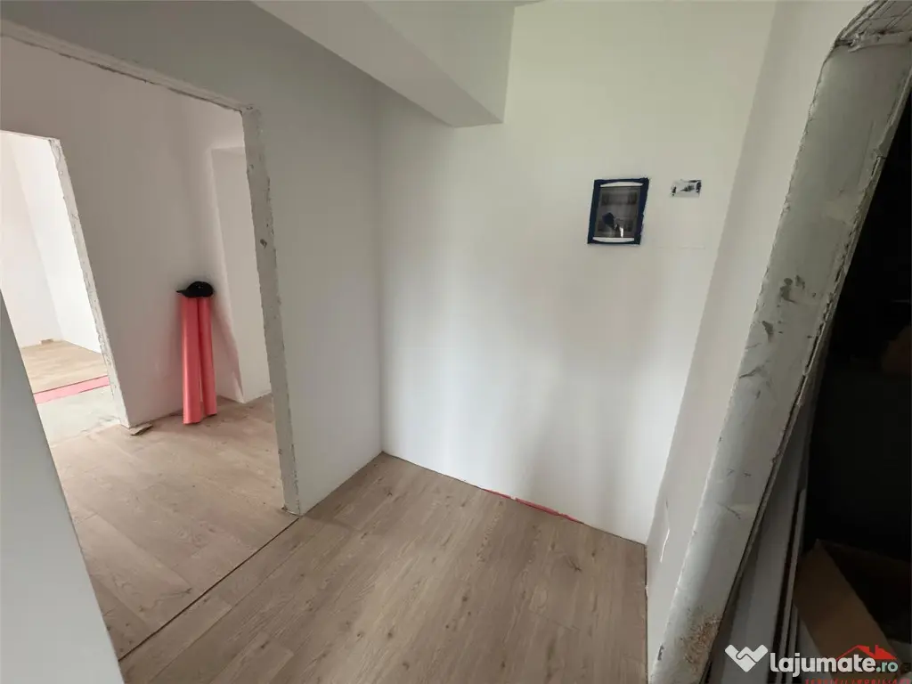 Sp comercial bloc nou, Expres Residence, 100 mp, 2 bai