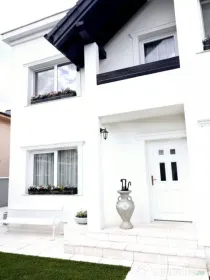 Casă premium P+1 în Cartierul Tineretului, complet mobilat