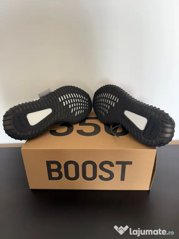 Yeezy 350 Beluga