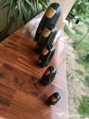 Matrioska formată din 5 păpuși 