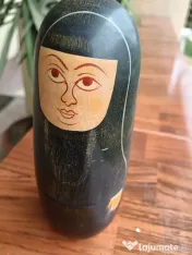 Matrioska formată din 5 păpuși 
