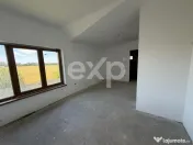 Casa spatioasa cu 5 dormitoare, Teren 1000mp, Butimanu -Ungu