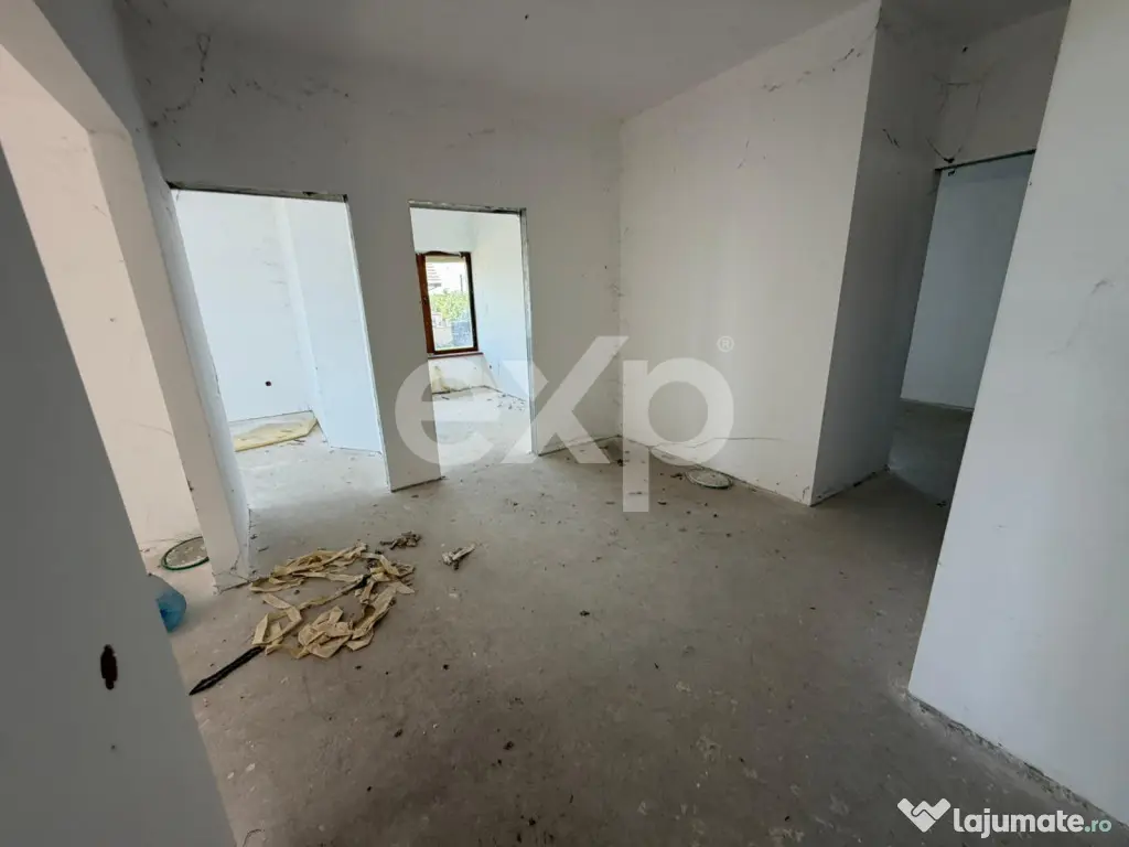 Casa spatioasa cu 5 dormitoare, Teren 1000mp, Butimanu -Ungu