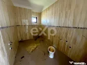 Casa spatioasa cu 5 dormitoare, Teren 1000mp, Butimanu -Ungu