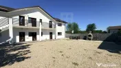 Inchiriere doua imobile in aceeasi curte, zona Popoveni-C...