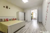 Centrul orașului, spațiu generos 2 camere, str O. Goga.
