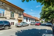 Centrul orașului, spațiu generos 2 camere, str O. Goga.