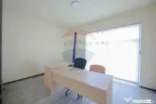 De închiriat – Spațiu comercial cu depozit, 456 mp, z... 
