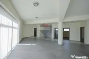 De închiriat – Spațiu comercial cu depozit, 456 mp, z...
