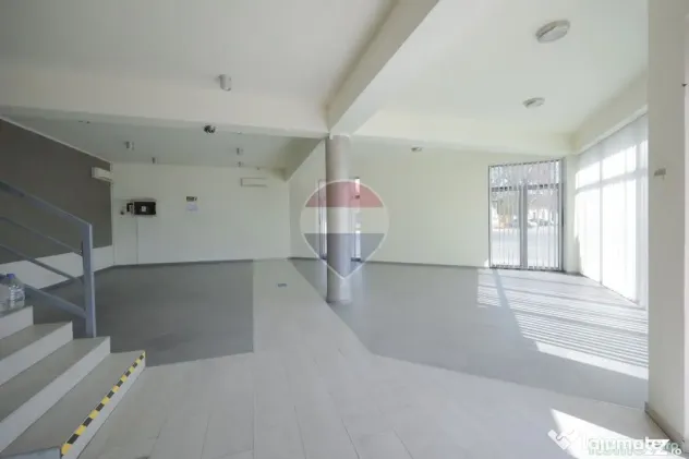 De închiriat – Spațiu comercial cu depozit, 456 mp, z... - Oradea (Bihor)