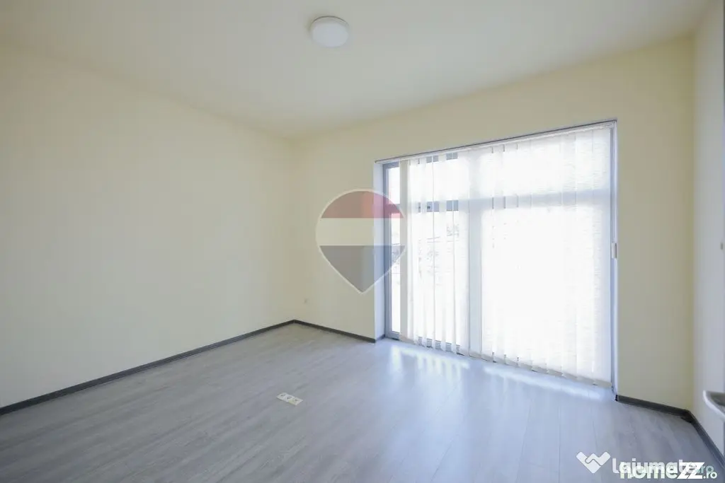 De închiriat – Spațiu comercial cu depozit, 456 mp, z... - Oradea (Bihor)