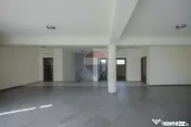 De închiriat – Spațiu comercial cu depozit, 456 mp, z...