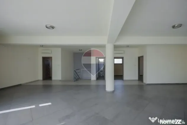 De închiriat – Spațiu comercial cu depozit, 456 mp, z... - Oradea (Bihor)