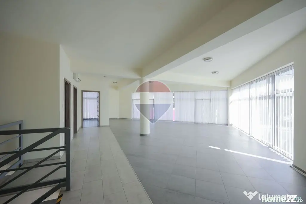De închiriat – Spațiu comercial cu depozit, 456 mp, z... - Oradea (Bihor)