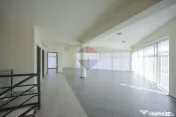 De închiriat – Spațiu comercial cu depozit, 456 mp, z...