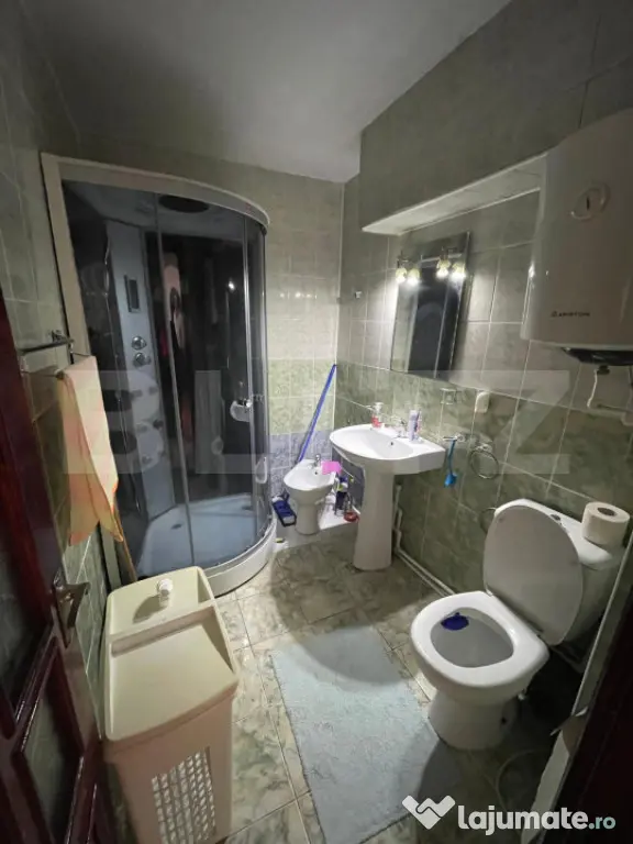 Apartament 2 camere, parter - zona Burdujeni