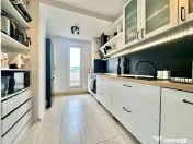 COSMOPOLIS - Apartament cu 3 camere, terasa si 2 locuri d... 