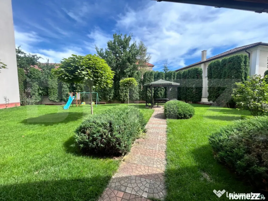 Apartament de vanzare, 94 mp - zona Ultracentral - Bistrita (Bistrita-Nasaud)