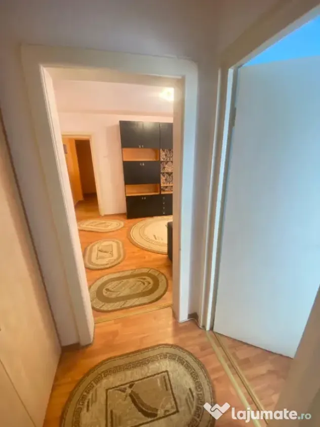 Apartament 2 camere, zona Romanilor, etaj 1