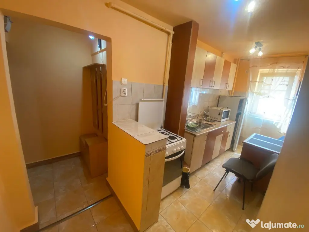 Apartament 2 camere, zona Romanilor, etaj 1