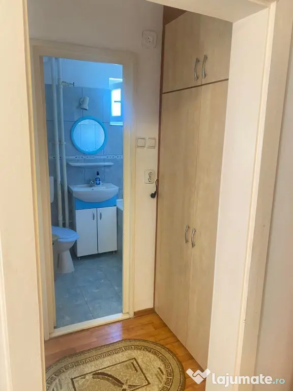Apartament 2 camere, zona Romanilor, etaj 1