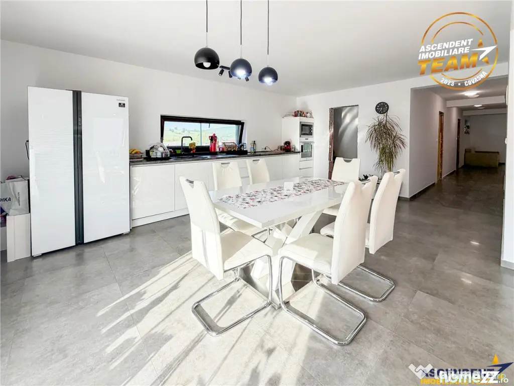 Casa noua, spatioasa, panorama superba, Benedek Mezo, Sfantu
