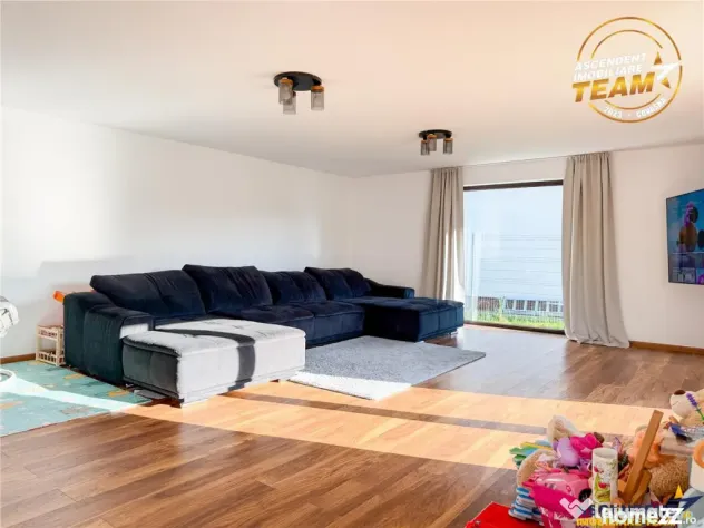Casa noua, spatioasa, panorama superba, Benedek Mezo, Sfantu