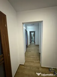 Proprietar – Apartament 3 camere decomandat 