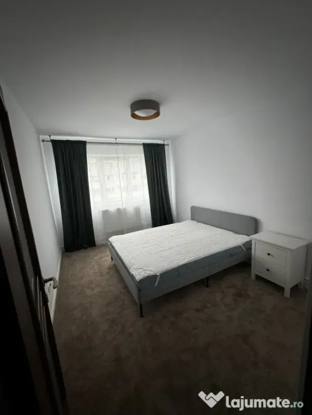 Proprietar – Apartament 3 camere decomandat