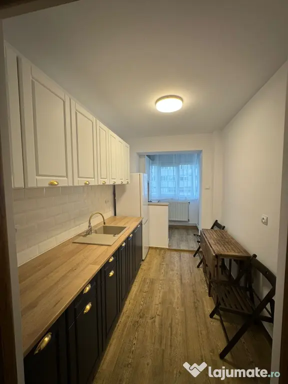 Proprietar – Apartament 3 camere decomandat