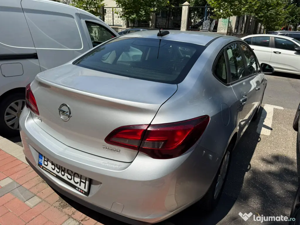 Opel Astra J Sedan 1.4 Turbo 140 CP – 2018