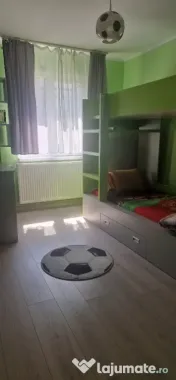 Proprietar,cameră cu baie la vilâ pt. fete,Centru,UMF N.Leon